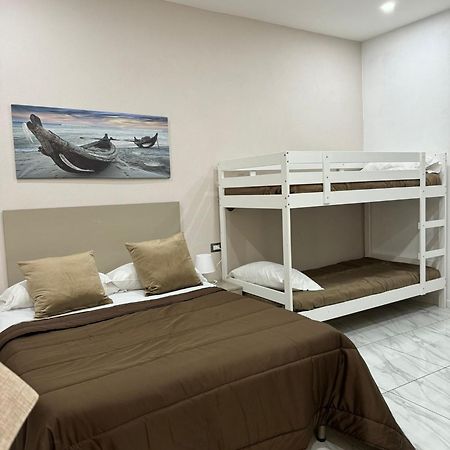 Appartement Toledo Terminal Center à Naples Extérieur photo